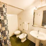 Tenesi 2*