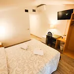 Tenesi Ξενοδοχείο Manerba del Garda