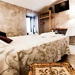 Tenesi Ξενοδοχείο Manerba del Garda