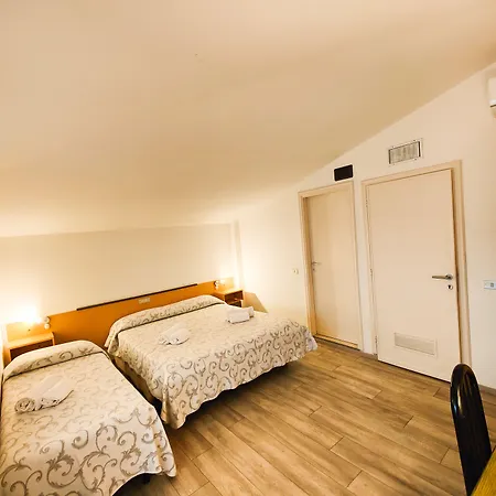 Tenesi 2* Manerba del Garda