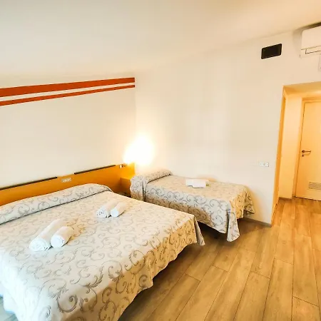 Tenesi 2* Manerba del Garda