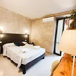 Tenesi Hotel 2*