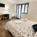 Tenesi Hotel