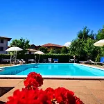Tenesi Hotel