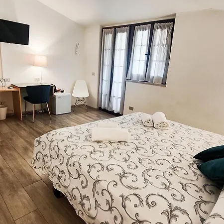 Tenesi Hotel