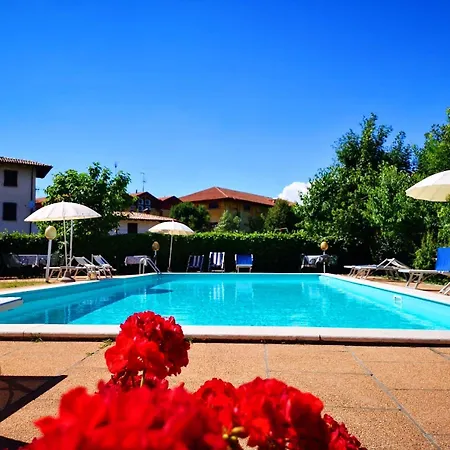 Tenesi Hotel