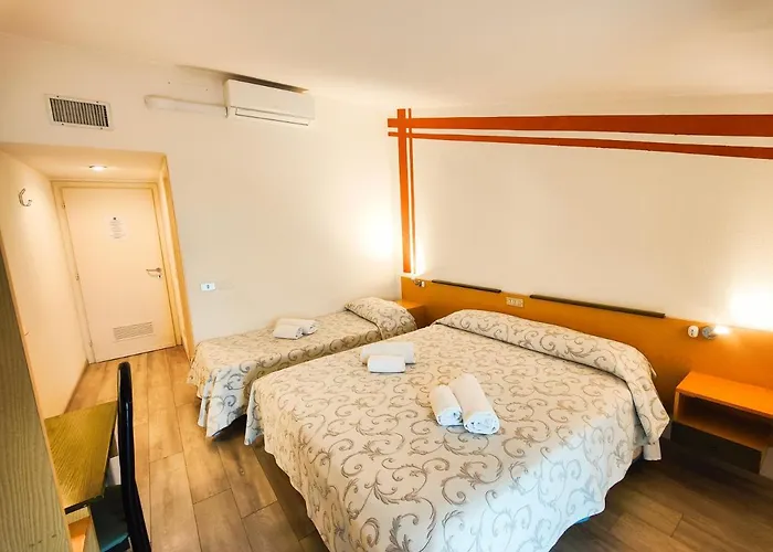 Hotel Tenesi 2*