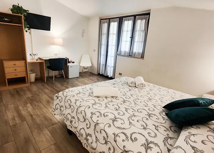 Tenesi Hotel