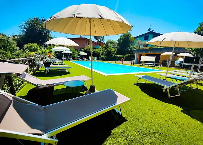 Tenesi Hotel 2*