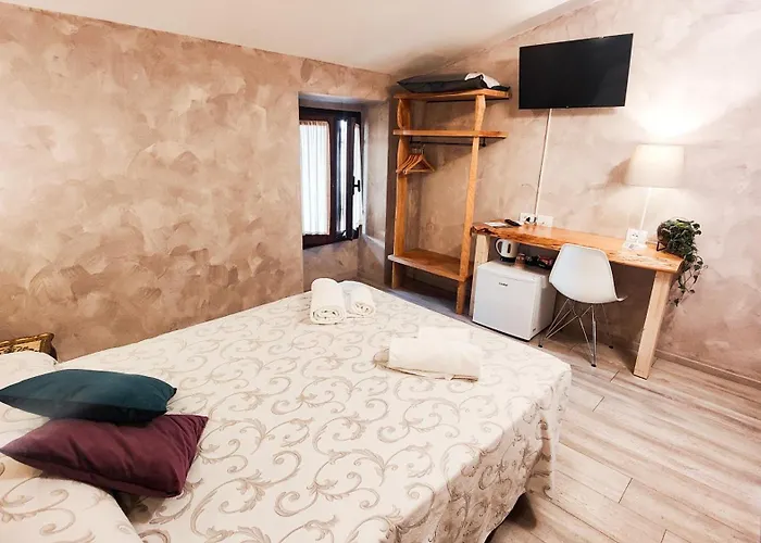 Hotel Tenesi 2*