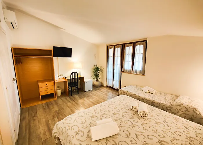 Tenesi 2*