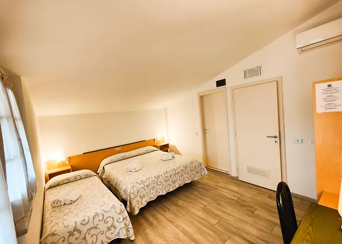 Tenesi 2* Manerba del Garda